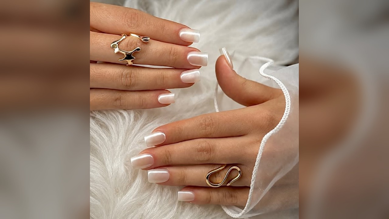 Otra vista de manicure blanca perlada — Valenti Studio, foto 33